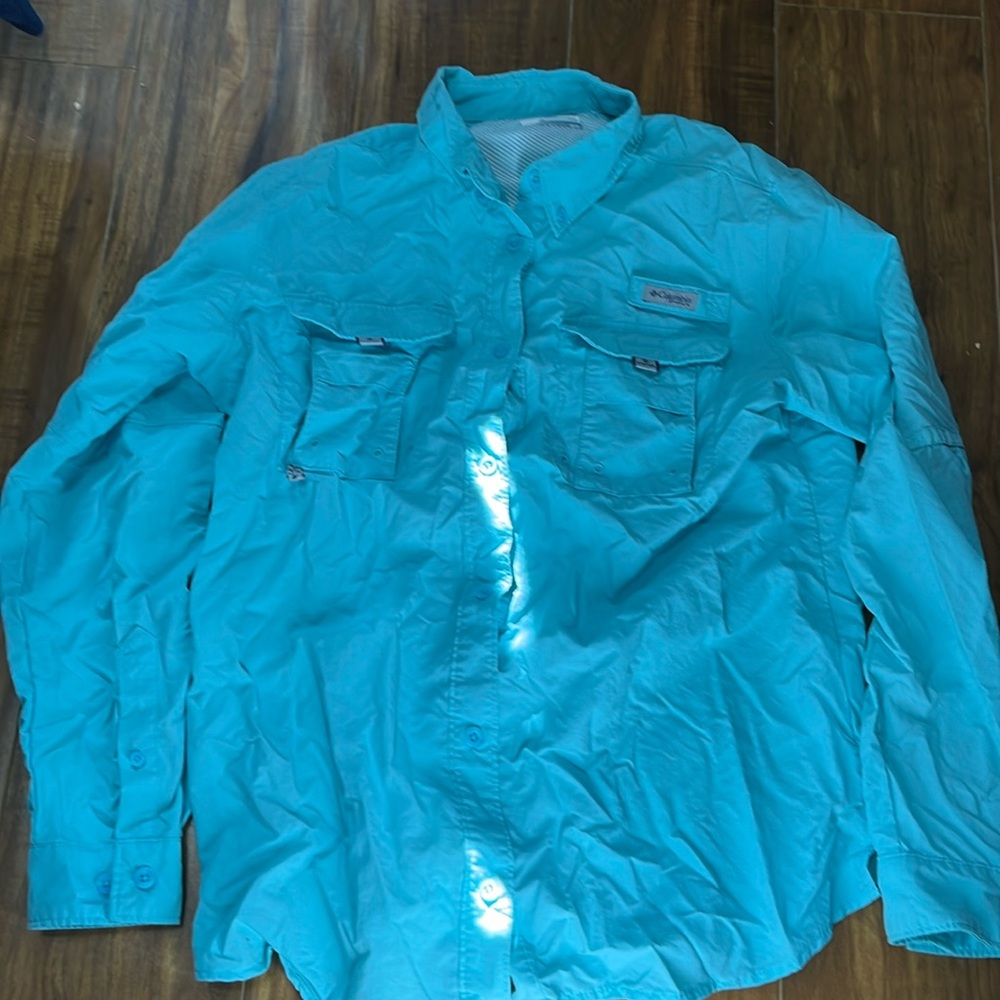Columbia Turquoise Button Down Shirt